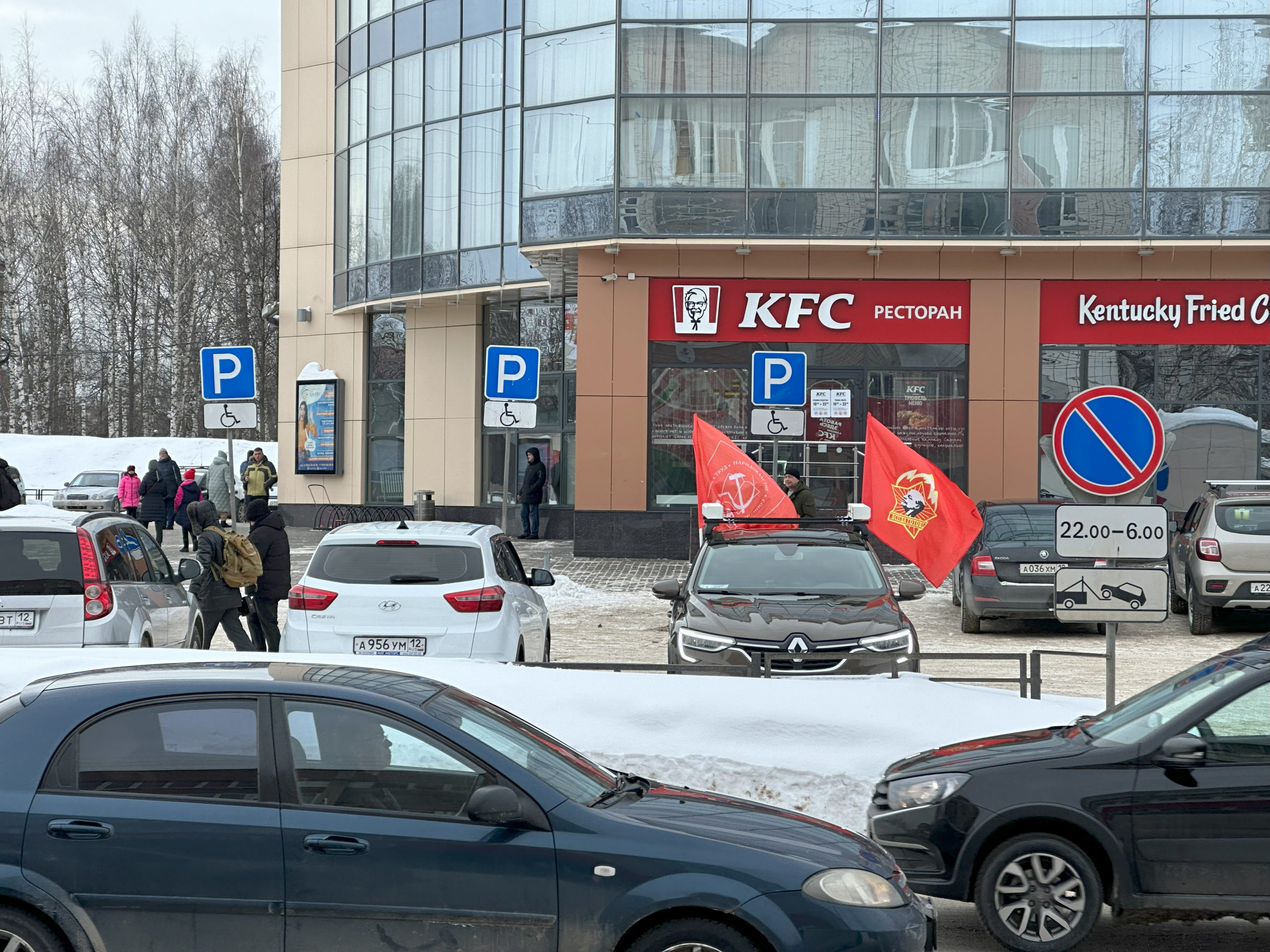 Праздничный автопробег в городе Йошкар-Оле | 23.02.2024 | Йошкар-Ола -  БезФормата